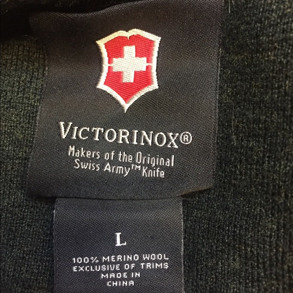 100% Merino Turtleneck Sweater - Picture 8 of 9